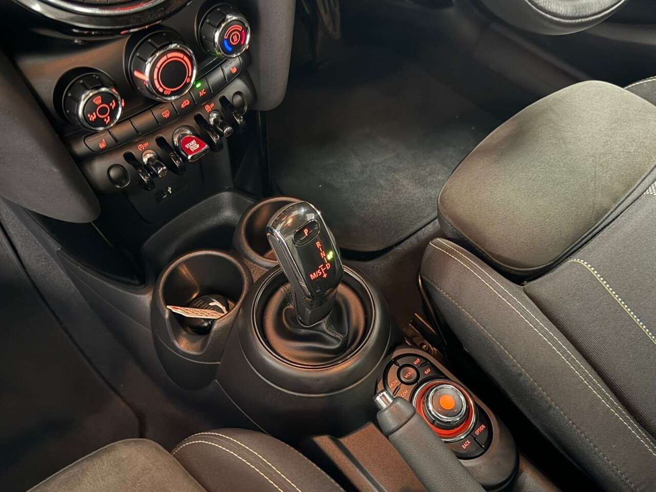 2018 MINI HATCH 2018 MINI HATCH