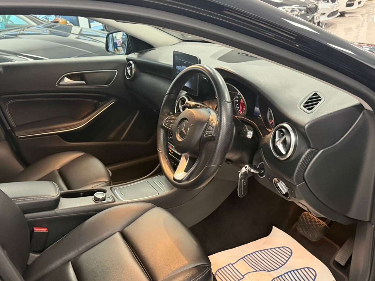 2016 MERCEDES-BENZ A-CLASS 2016 MERCEDES-BENZ A-CLASS