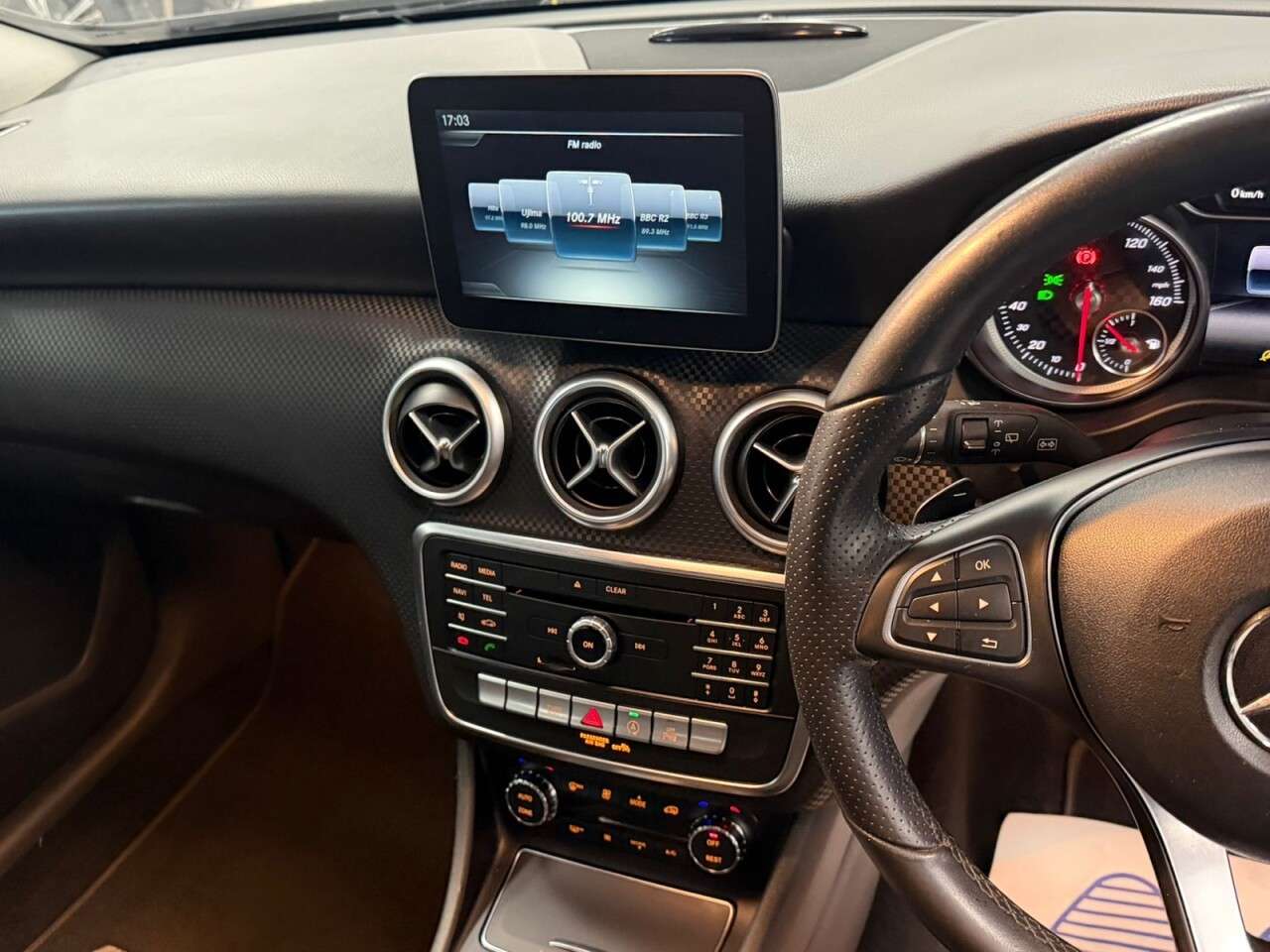 2016 MERCEDES-BENZ A-CLASS 2016 MERCEDES-BENZ A-CLASS