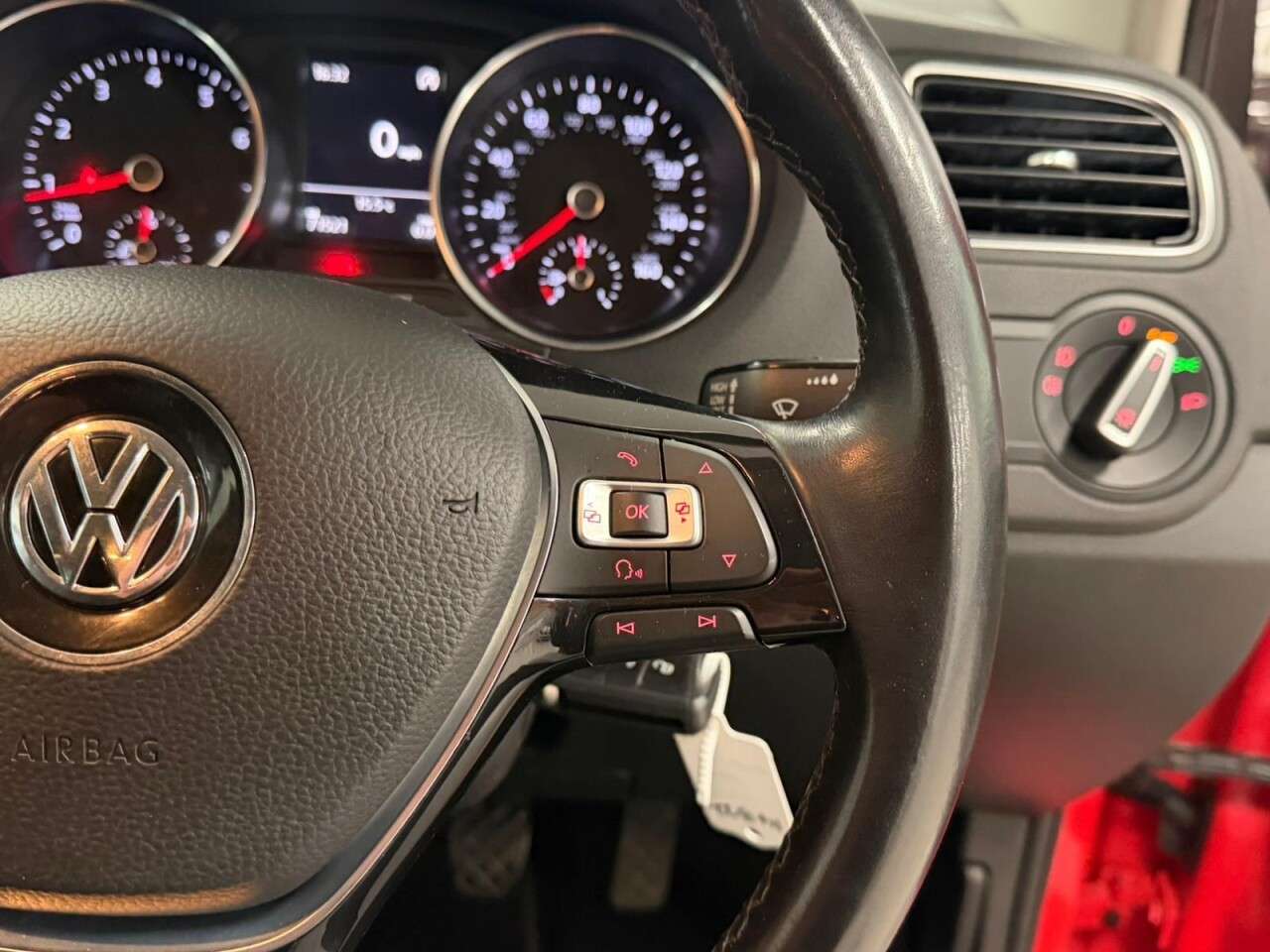 2017 VOLKSWAGEN POLO 2017 VOLKSWAGEN POLO