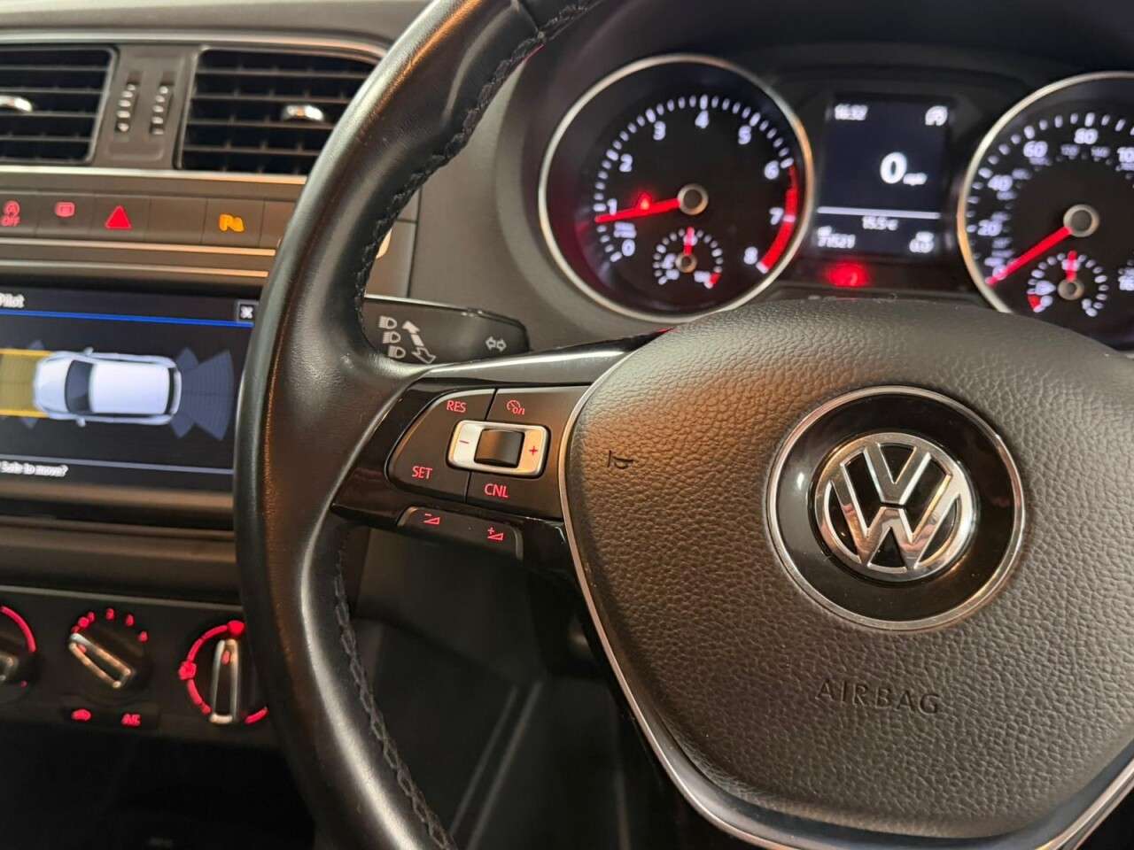 2017 VOLKSWAGEN POLO 2017 VOLKSWAGEN POLO