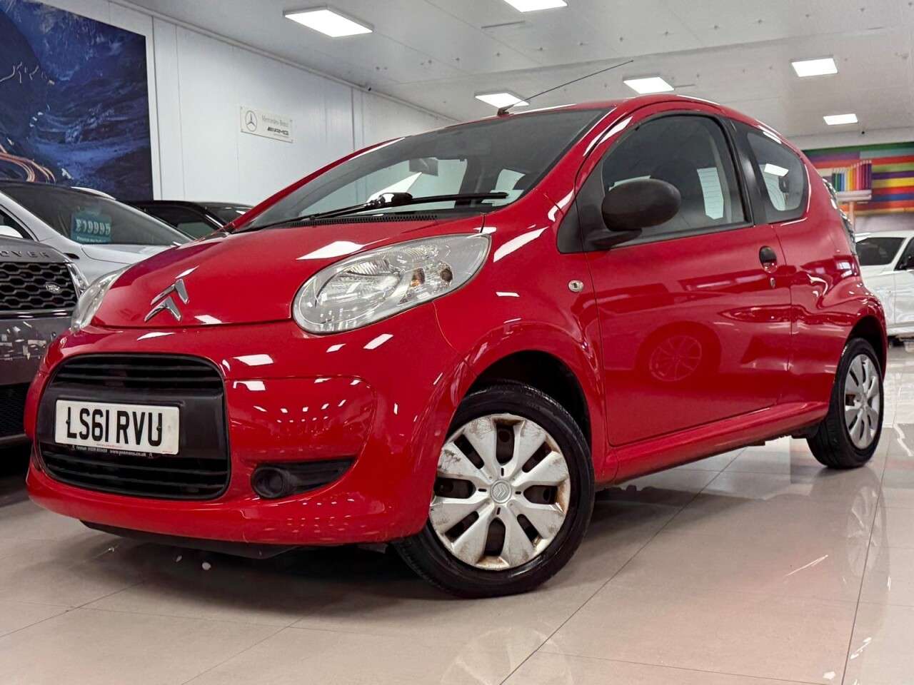 A 2011 CITROEN C1 1.0i VTR Hatchback 3dr Petrol Manual Euro 5 (68 ps) LONG MOT & 2 KEYS!! A 2011 CITROEN C1 1.0i VTR Hatchback 3dr Petrol Manual Euro 5 (68 ps) LONG MOT & 2 KEYS!!