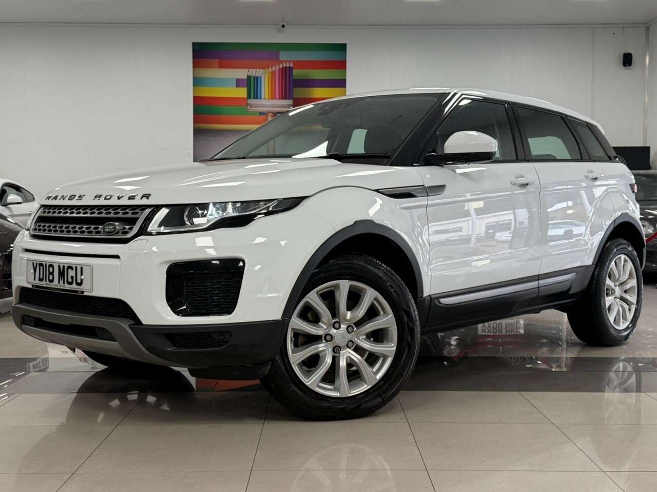 A 2018 LAND ROVER RANGE ROVER EVOQUE 2.0 TD4 SE SUV 5dr Diesel Auto 4WD Euro 6 (s/s) (180 ps) GREAT HISTORY RECE A 2018 LAND ROVER RANGE ROVER EVOQUE 2.0 TD4 SE SUV 5dr Diesel Auto 4WD Euro 6 (s/s) (180 ps) GREAT HISTORY RECE