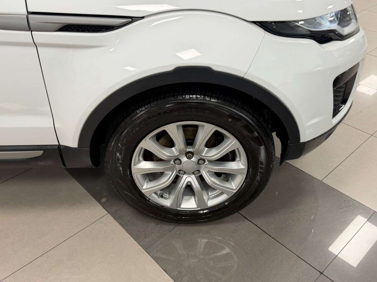 2018 LAND ROVER RANGE ROVER EVOQUE 2018 LAND ROVER RANGE ROVER EVOQUE