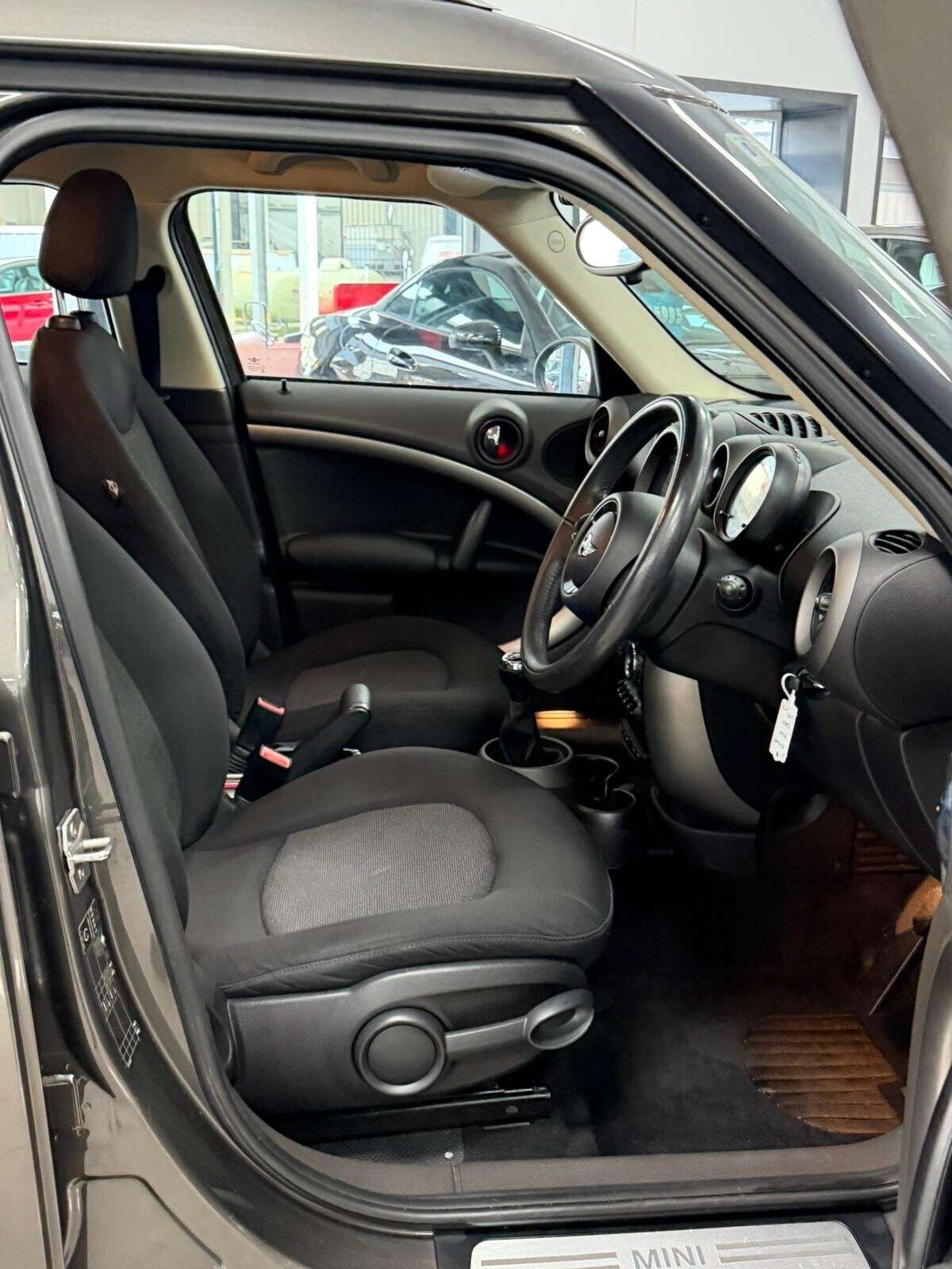 2012 MINI COUNTRYMAN 2012 MINI COUNTRYMAN