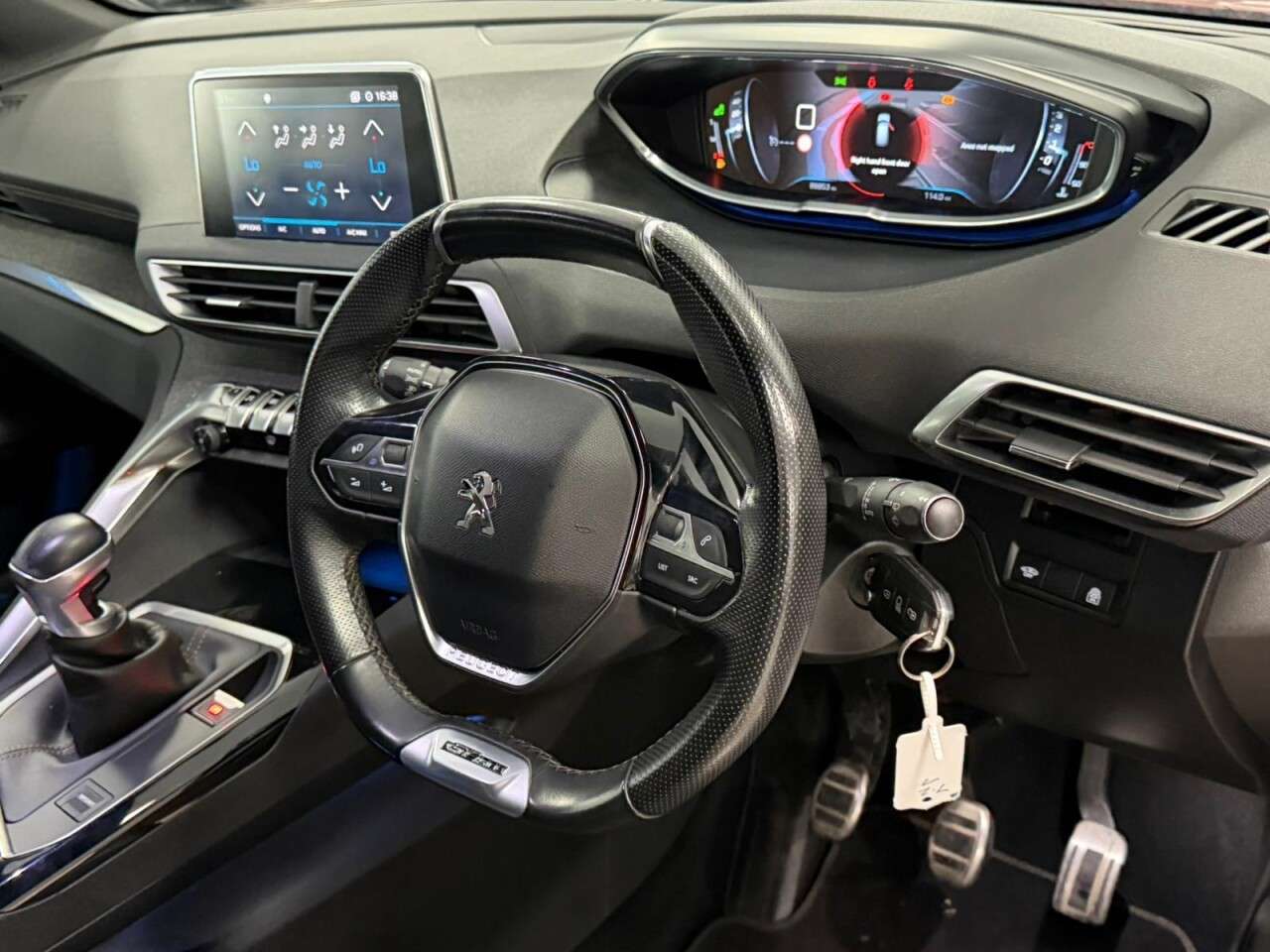 2018 PEUGEOT 3008 2018 PEUGEOT 3008