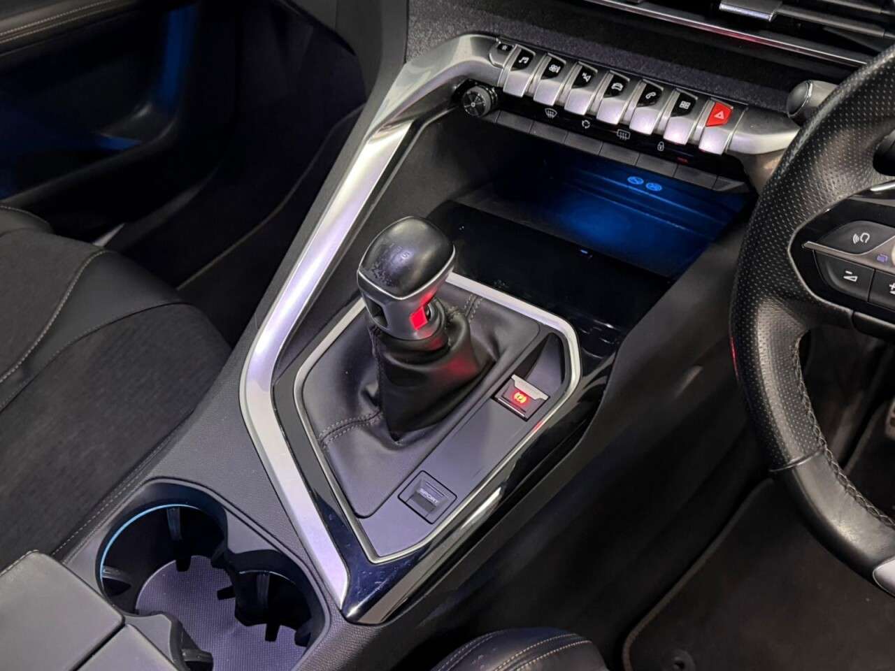 2018 PEUGEOT 3008 2018 PEUGEOT 3008