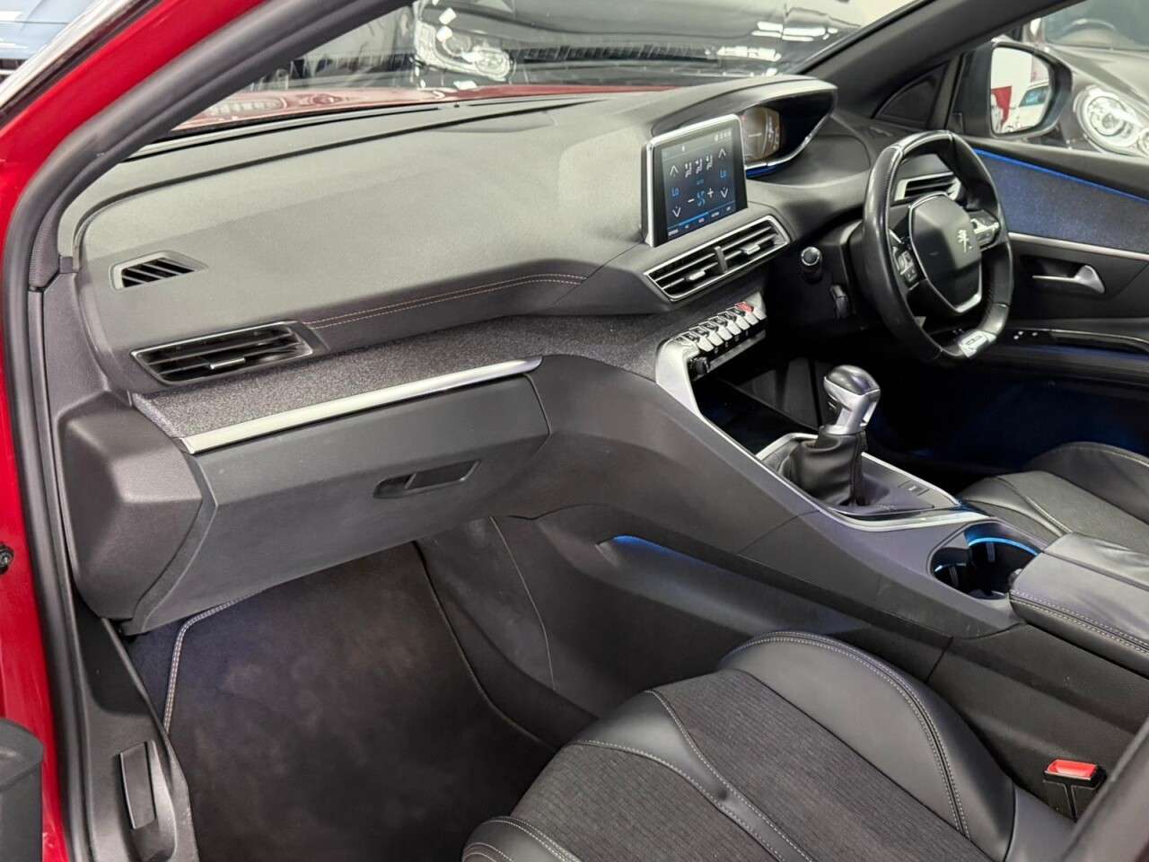 2018 PEUGEOT 3008 2018 PEUGEOT 3008