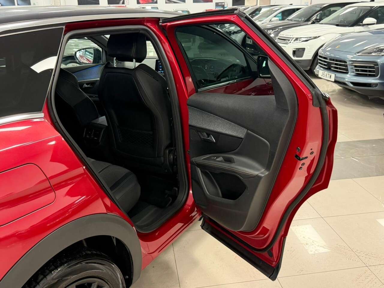 2018 PEUGEOT 3008 2018 PEUGEOT 3008