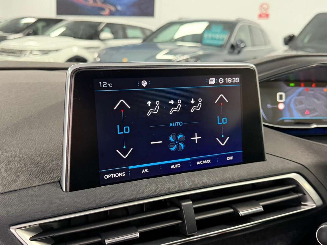 2018 PEUGEOT 3008 2018 PEUGEOT 3008