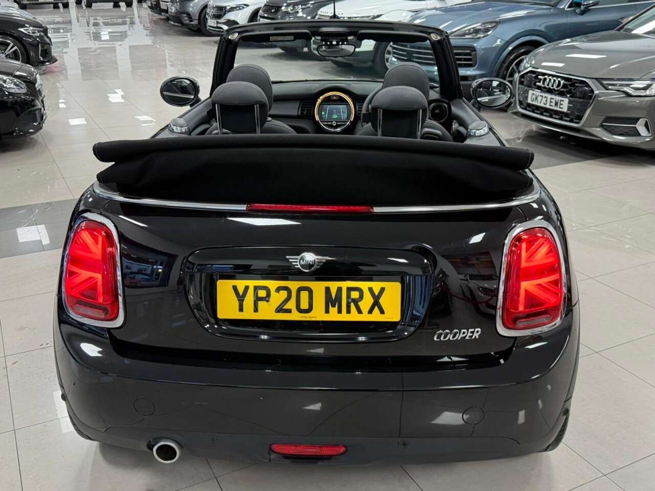 A 2020 MINI CONVERTIBLE 1.5 Cooper Classic Convertible 2dr Petrol Manual Euro 6 (s/s) (136 ps) STUN A 2020 MINI CONVERTIBLE 1.5 Cooper Classic Convertible 2dr Petrol Manual Euro 6 (s/s) (136 ps) STUN