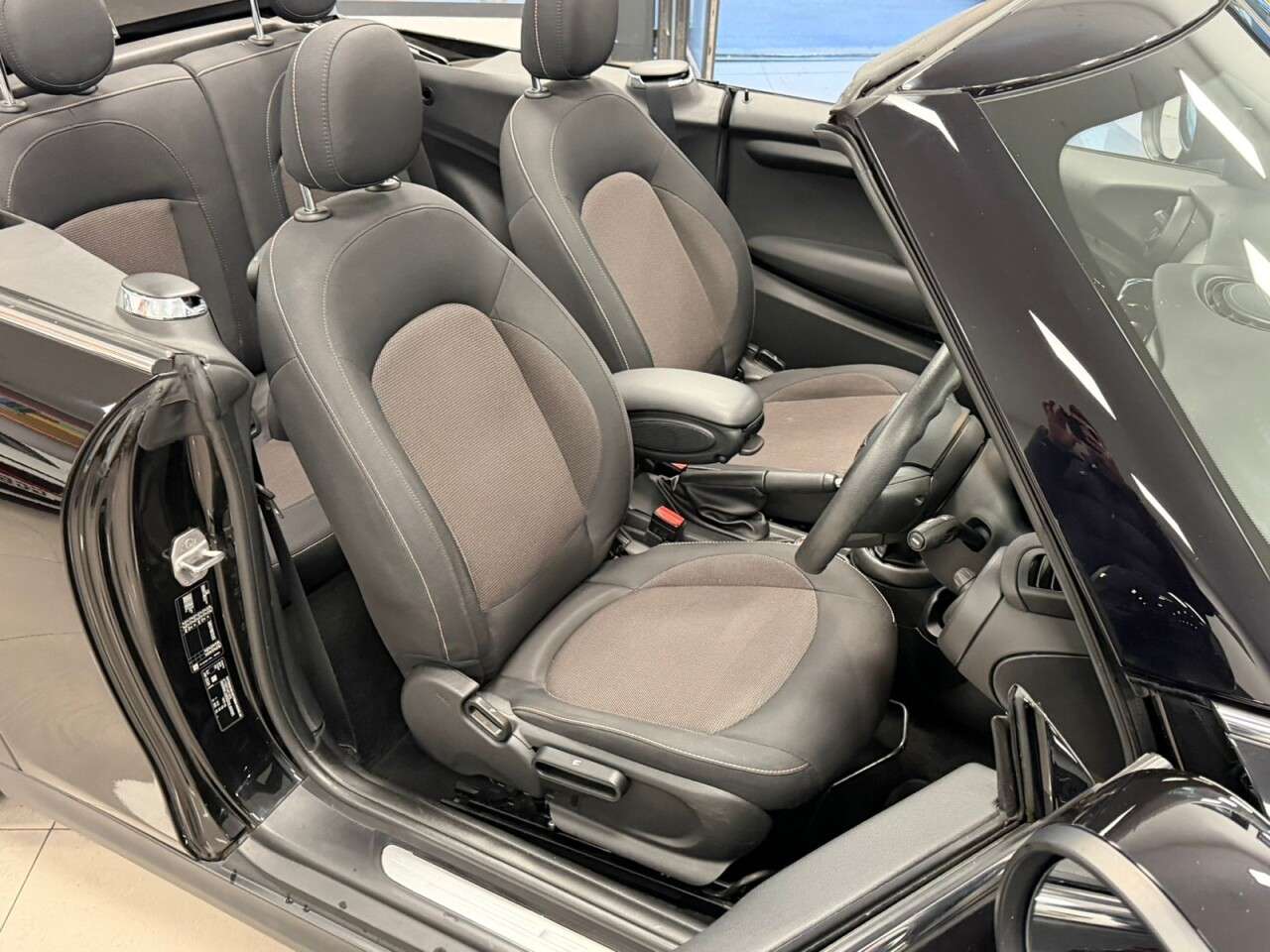 2020 MINI CONVERTIBLE 2020 MINI CONVERTIBLE