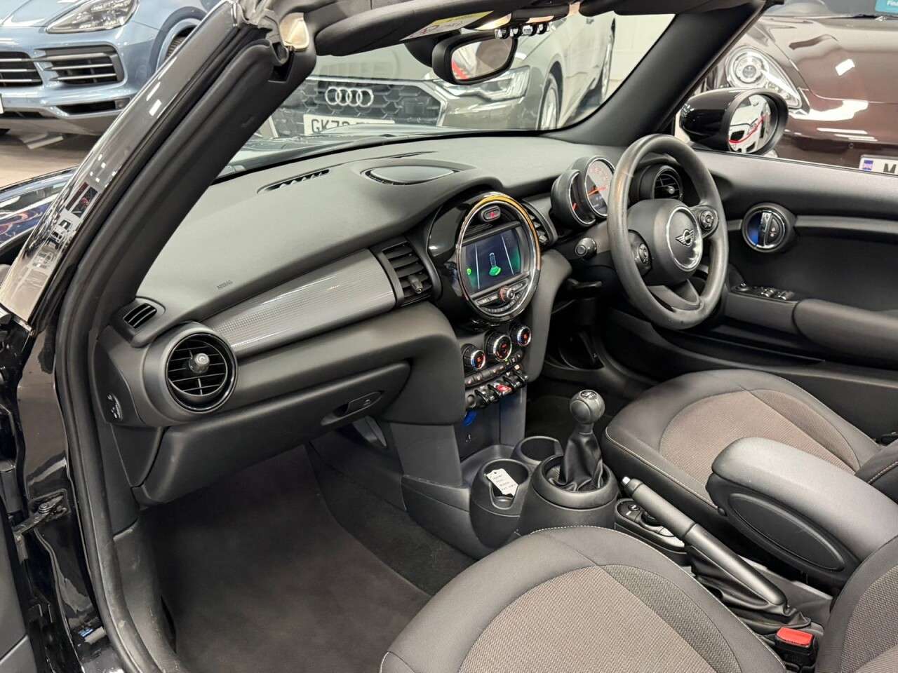 2020 MINI CONVERTIBLE 2020 MINI CONVERTIBLE