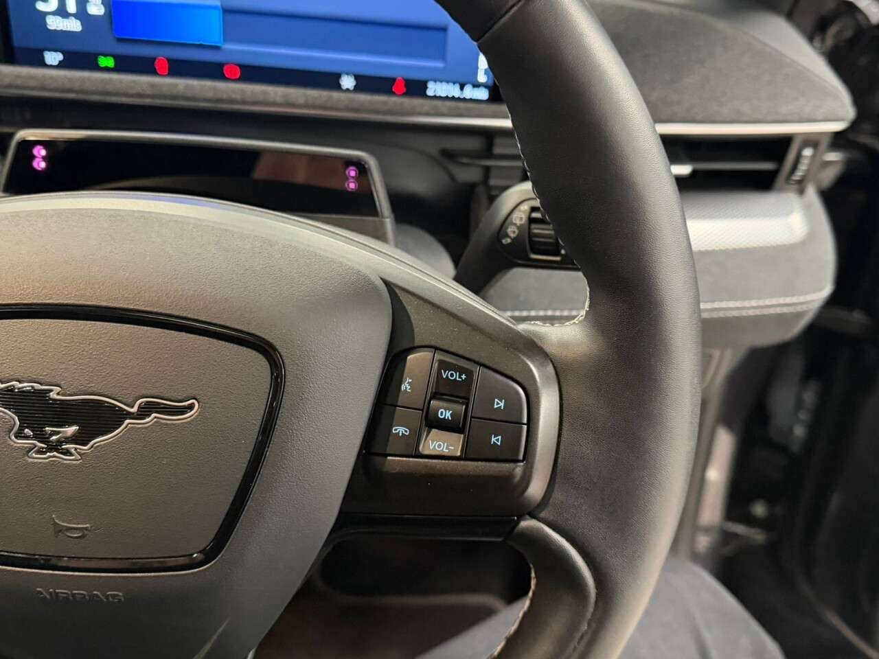 2021 FORD MUSTANG MACH-E 2021 FORD MUSTANG MACH-E