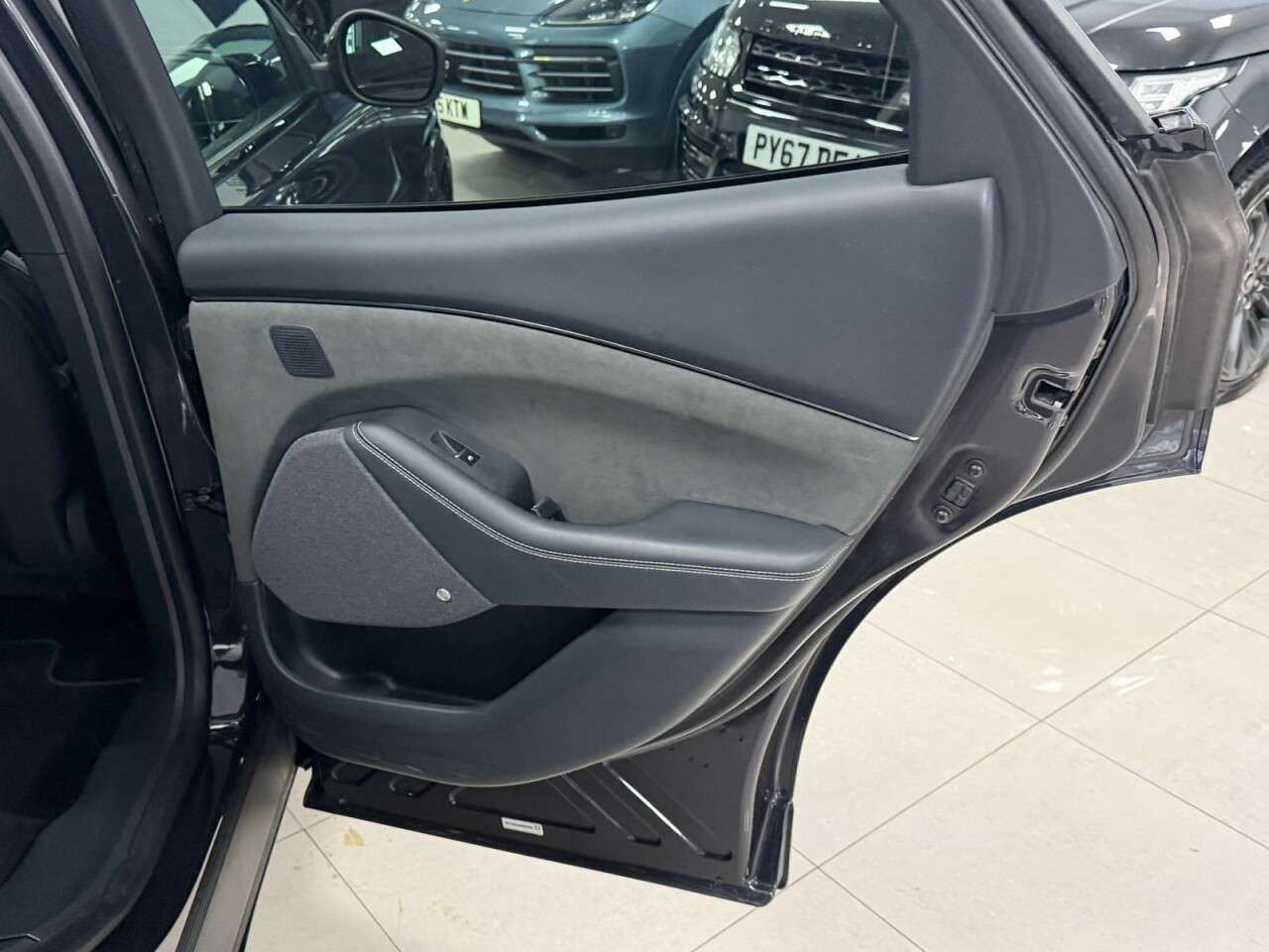 2021 FORD MUSTANG MACH-E 2021 FORD MUSTANG MACH-E