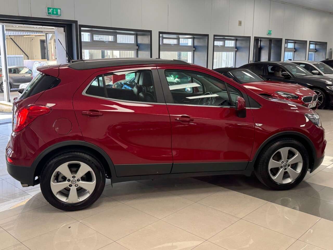 A 2019 VAUXHALL MOKKA X 1.4i Turbo ecoTEC Elite SUV 5dr Petrol Manual Euro 6 (s/s) (140 ps) STUNNIN A 2019 VAUXHALL MOKKA X 1.4i Turbo ecoTEC Elite SUV 5dr Petrol Manual Euro 6 (s/s) (140 ps) STUNNIN