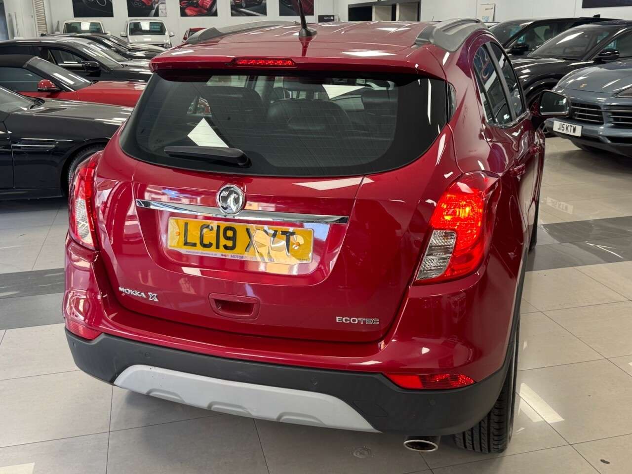 A 2019 VAUXHALL MOKKA X 1.4i Turbo ecoTEC Elite SUV 5dr Petrol Manual Euro 6 (s/s) (140 ps) STUNNIN A 2019 VAUXHALL MOKKA X 1.4i Turbo ecoTEC Elite SUV 5dr Petrol Manual Euro 6 (s/s) (140 ps) STUNNIN
