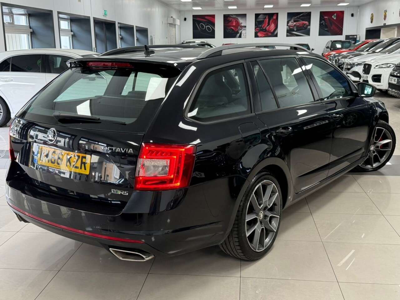 A 2017 SKODA OCTAVIA 2.0 TDI vRS Estate 5dr Diesel Manual Euro 6 (s/s) (SNav) (184 ps) STUNNING A 2017 SKODA OCTAVIA 2.0 TDI vRS Estate 5dr Diesel Manual Euro 6 (s/s) (SNav) (184 ps) STUNNING