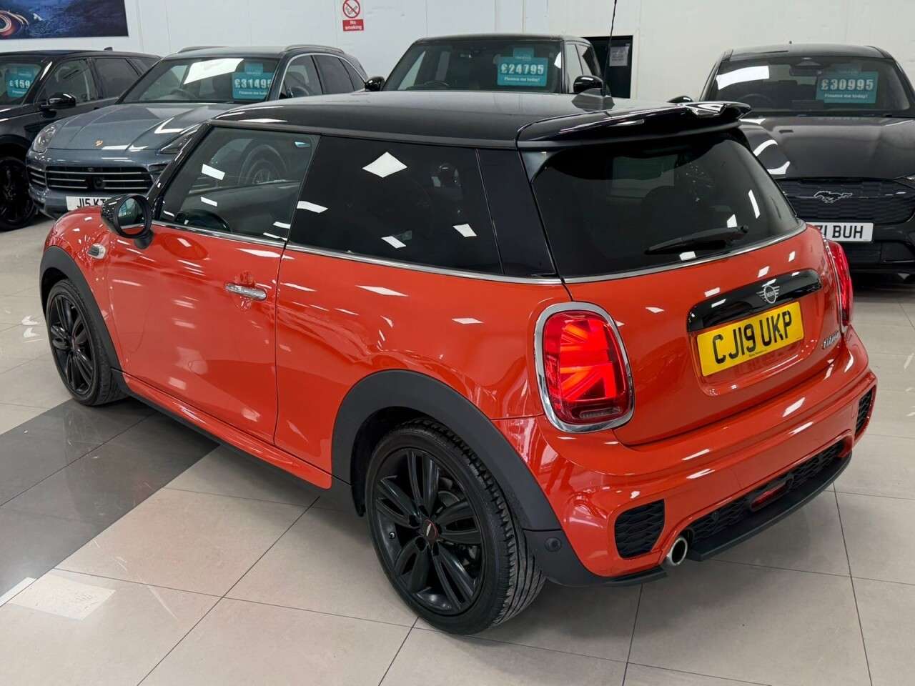 A 2019 MINI HATCH 1.5 Cooper Sport Hatchback 3dr Petrol Manual Euro 6 (s/s) (136 ps) UNIQUE V A 2019 MINI HATCH 1.5 Cooper Sport Hatchback 3dr Petrol Manual Euro 6 (s/s) (136 ps) UNIQUE V