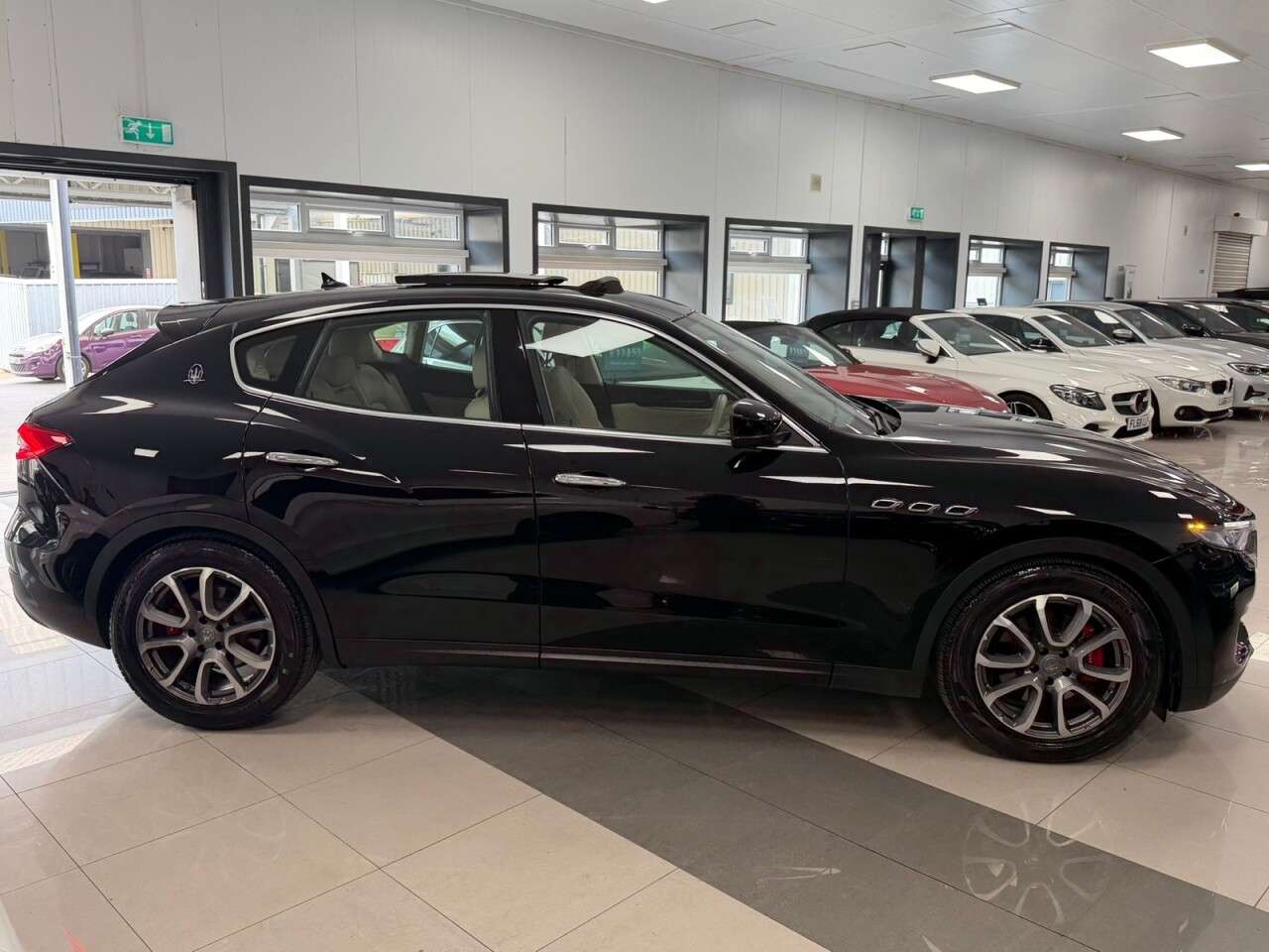 A 2018 MASERATI LEVANTE 3.0D V6 SUV 5dr Diesel ZF 4WD Euro 6 (s/s) (275 ps) 1 OWNER+ GREAT SERVICE A 2018 MASERATI LEVANTE 3.0D V6 SUV 5dr Diesel ZF 4WD Euro 6 (s/s) (275 ps) 1 OWNER+ GREAT SERVICE