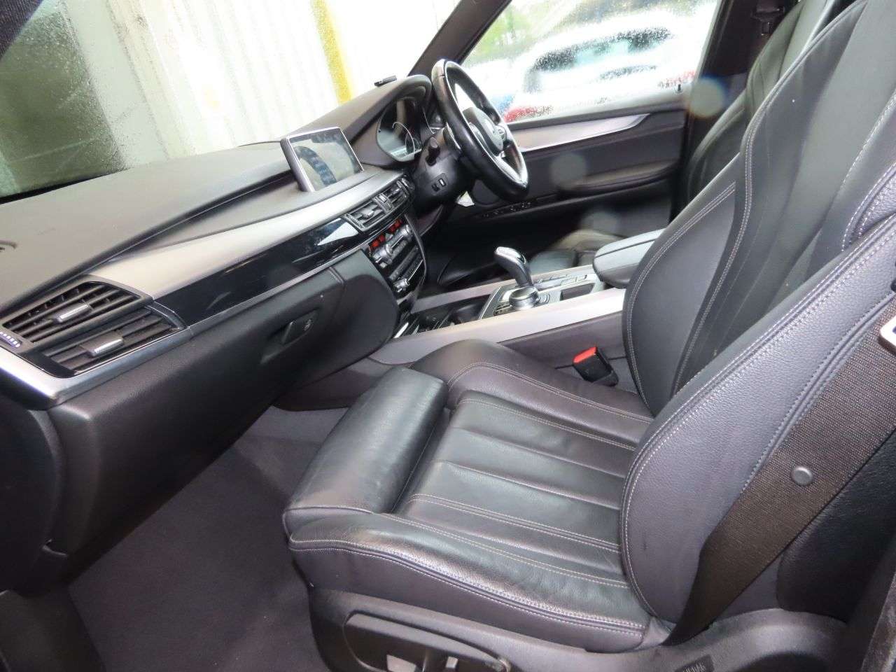 A 2017 BMW X5 3.0 30d M Sport SUV 5dr Diesel Auto xDrive Euro 6 (s/s) (258 ps) A 2017 BMW X5 3.0 30d M Sport SUV 5dr Diesel Auto xDrive Euro 6 (s/s) (258 ps)