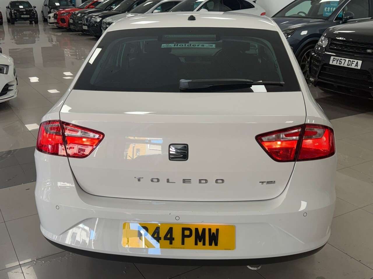 A 2015 SEAT TOLEDO 1.2 TSI Style Hatchback 5dr Petrol Manual Euro 6 (s/s) (110 ps) STUNNING WH A 2015 SEAT TOLEDO 1.2 TSI Style Hatchback 5dr Petrol Manual Euro 6 (s/s) (110 ps) STUNNING WH