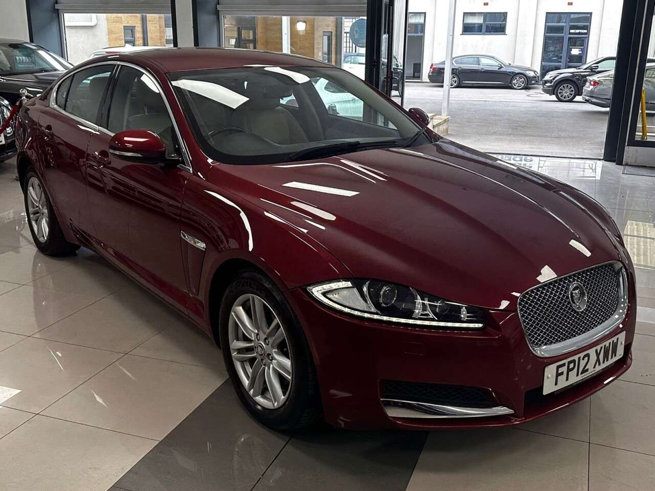2012 JAGUAR XF 2012 JAGUAR XF