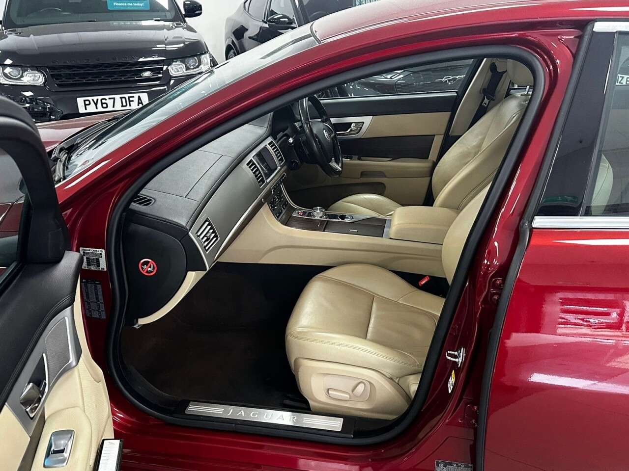 2012 JAGUAR XF 2012 JAGUAR XF