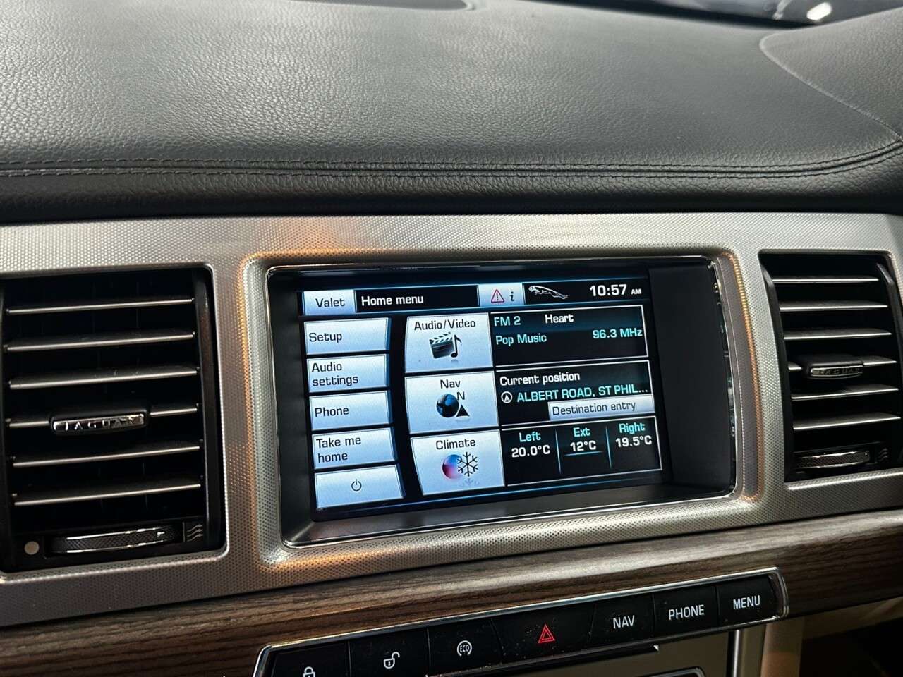 2012 JAGUAR XF 2012 JAGUAR XF