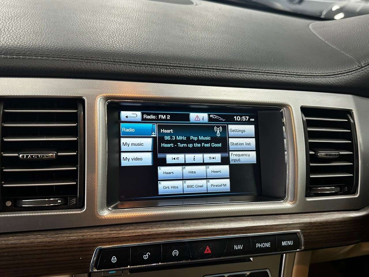 2012 JAGUAR XF 2012 JAGUAR XF