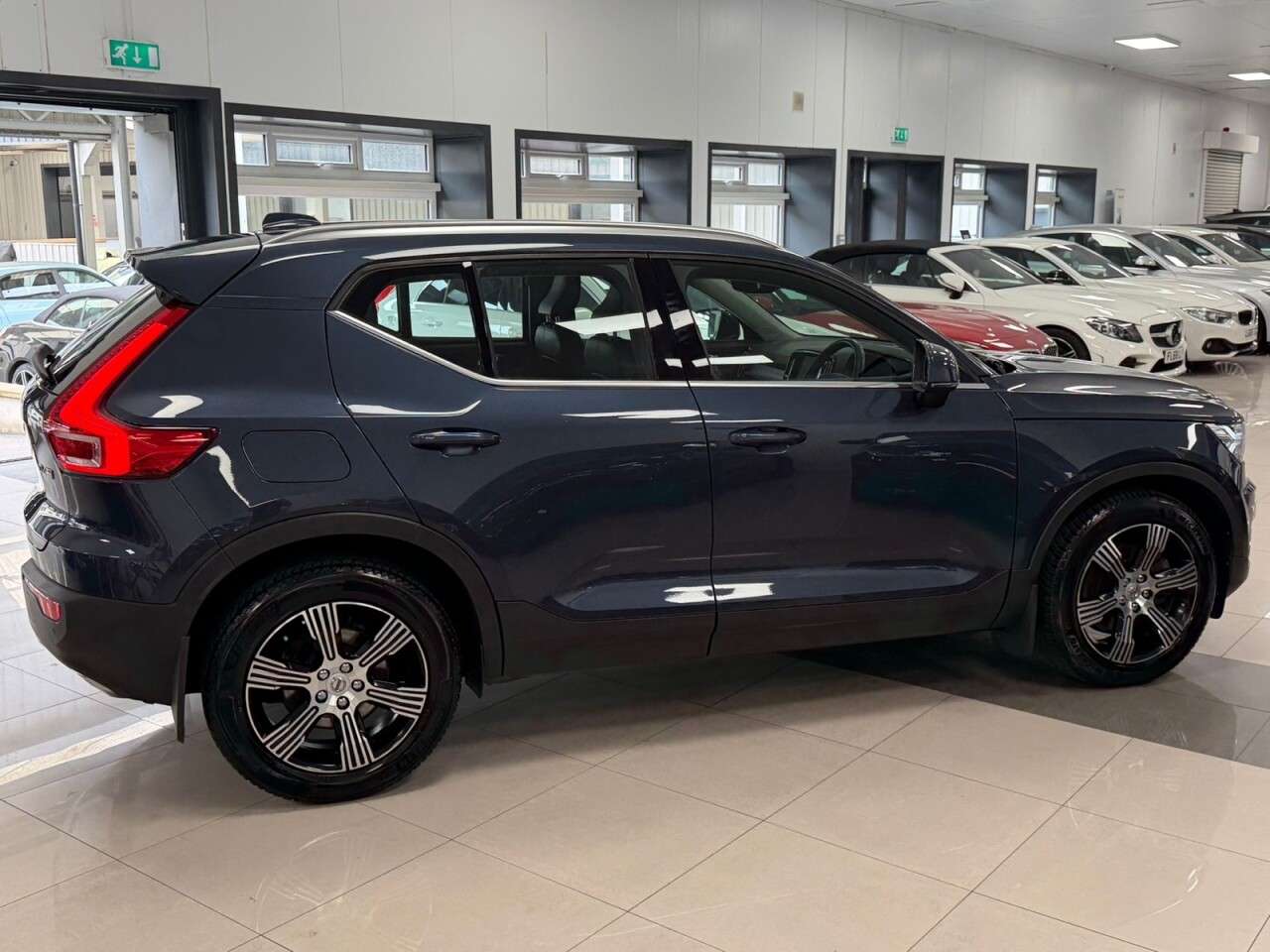 2020 VOLVO XC40 2020 VOLVO XC40