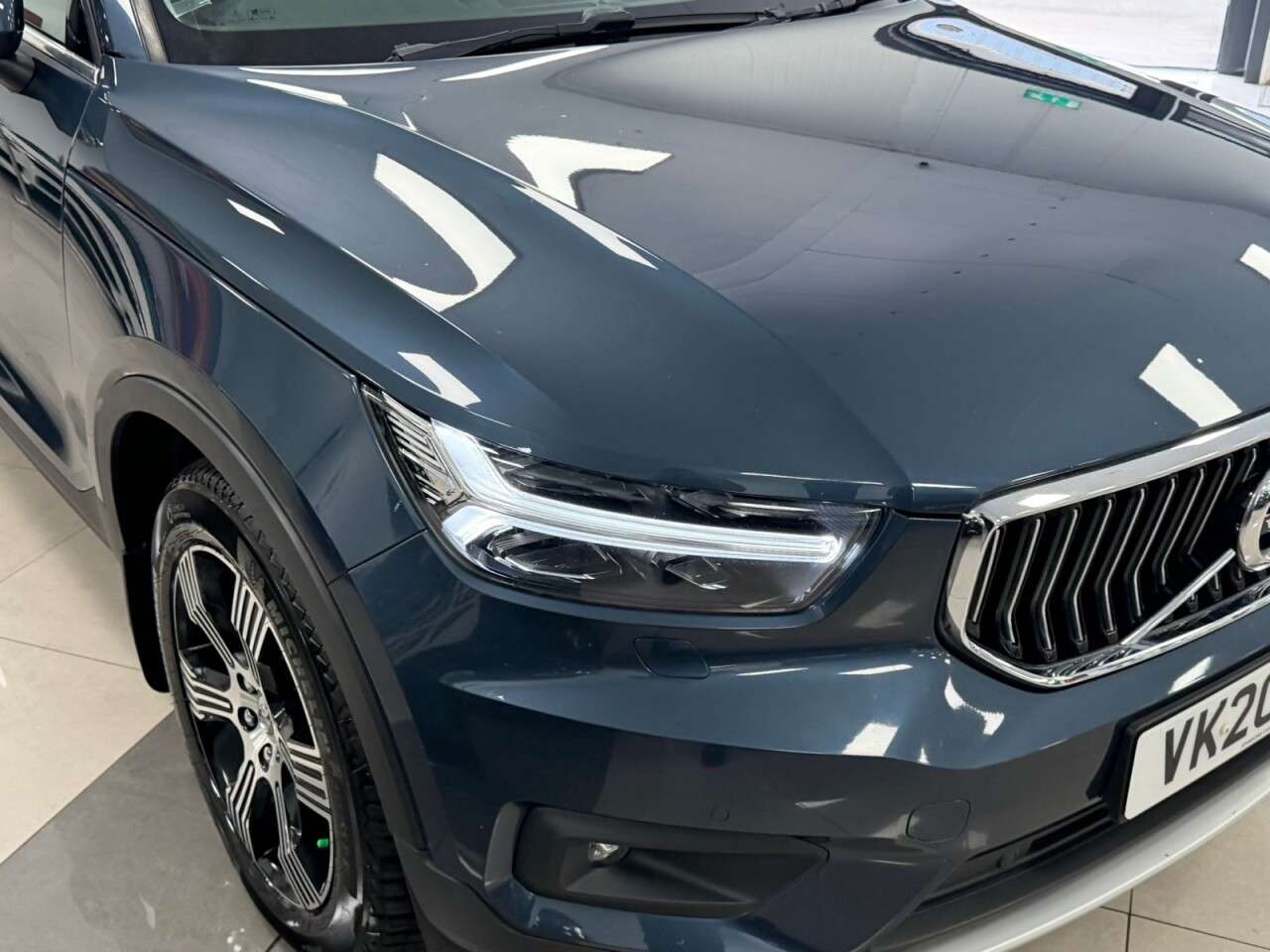 2020 VOLVO XC40 2020 VOLVO XC40