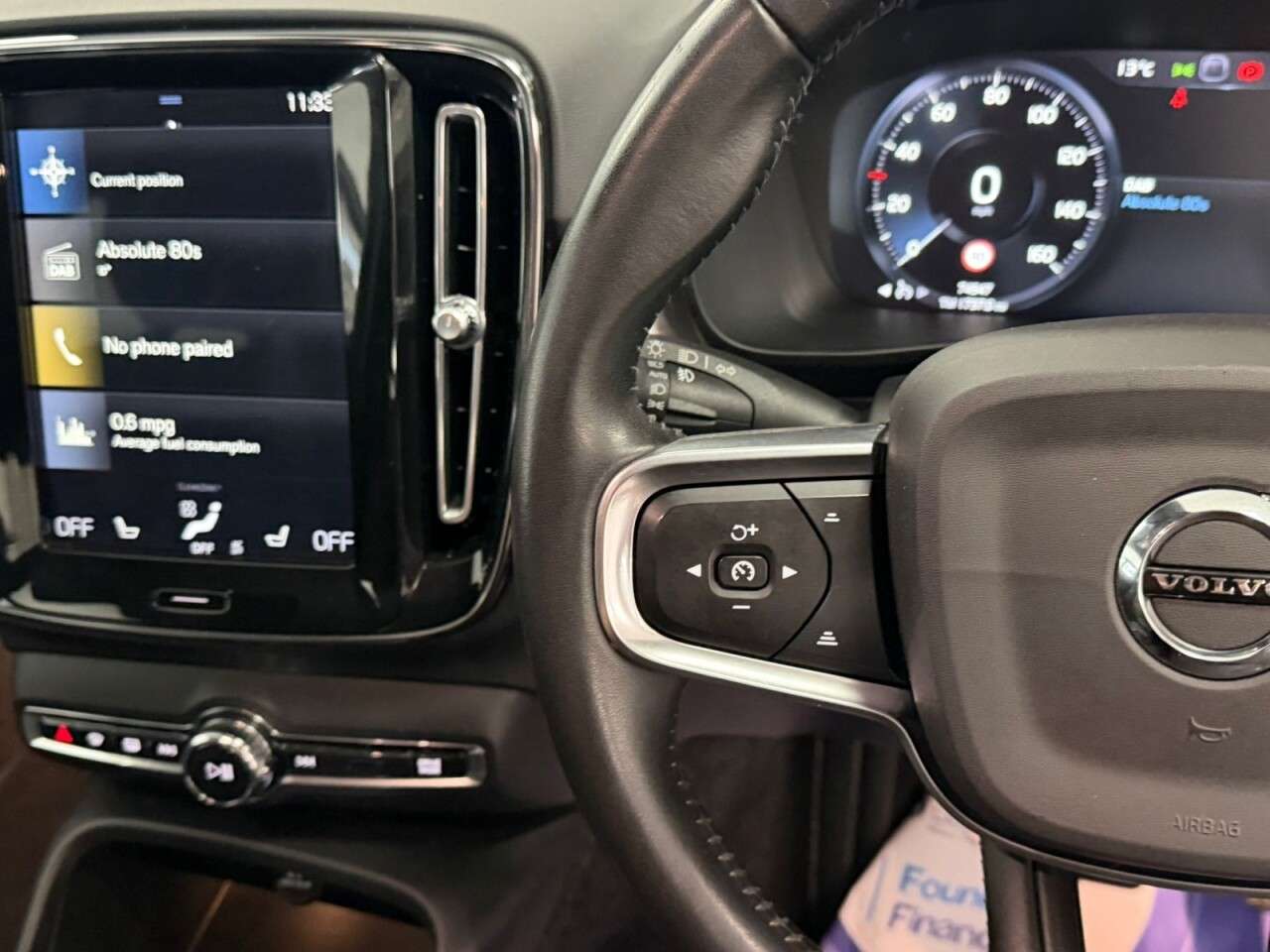 2020 VOLVO XC40 2020 VOLVO XC40