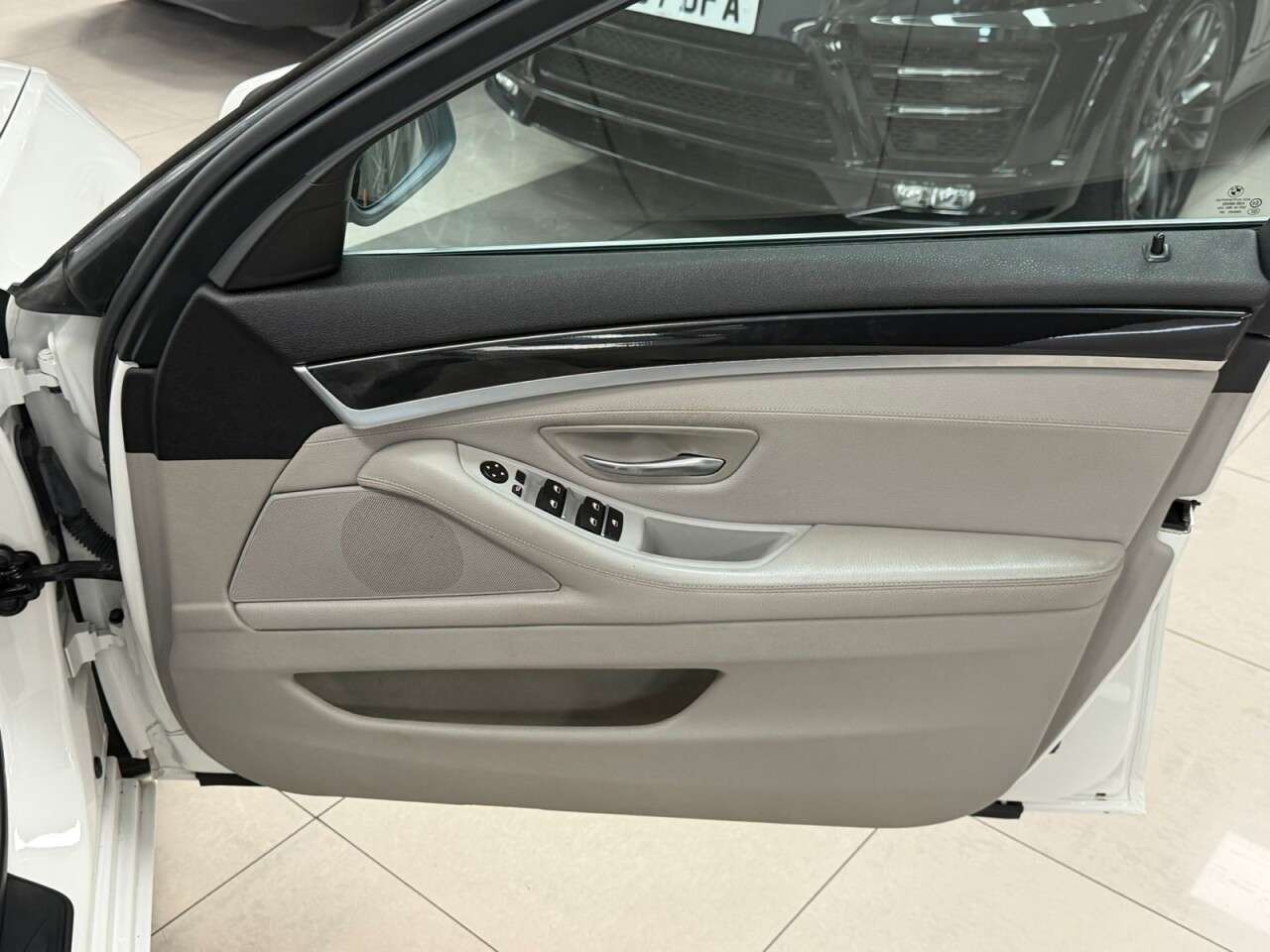 2011 BMW 5 SERIES 2011 BMW 5 SERIES