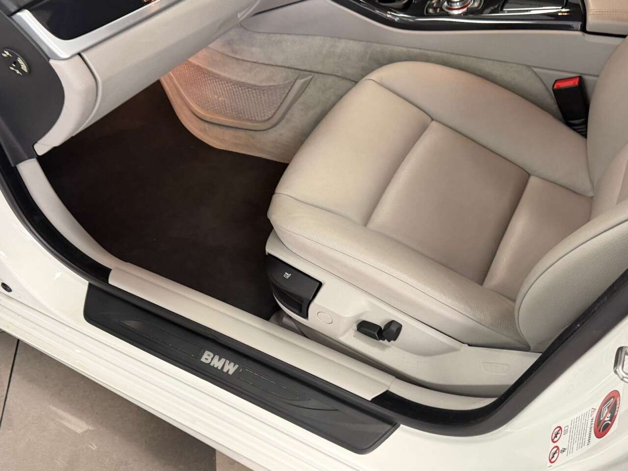 2011 BMW 5 SERIES 2011 BMW 5 SERIES