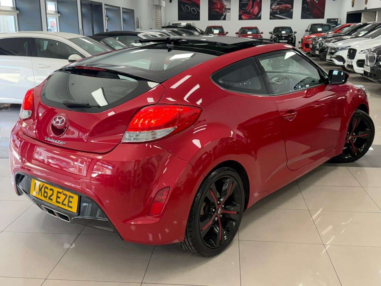 A 2012 HYUNDAI VELOSTER 1.6 GDi Sport Hatchback 4dr Petrol Manual Euro 5 (140 ps) RARE VELOSTAR - 1 A 2012 HYUNDAI VELOSTER 1.6 GDi Sport Hatchback 4dr Petrol Manual Euro 5 (140 ps) RARE VELOSTAR - 1