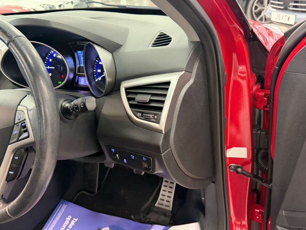 2012 HYUNDAI VELOSTER 2012 HYUNDAI VELOSTER