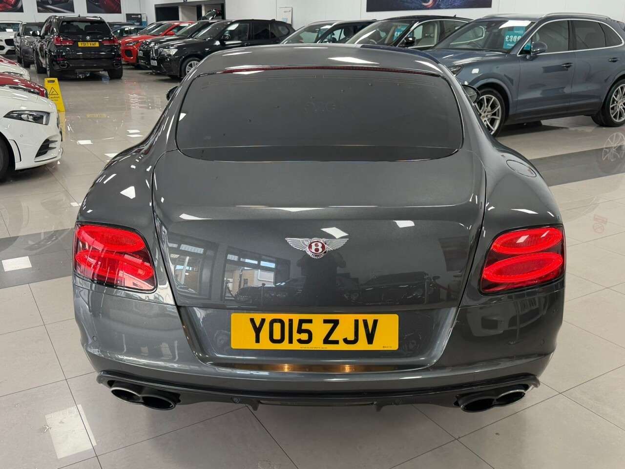 A 2015 BENTLEY CONTINENTAL 4.0 V8 GT S Coupe 2dr Petrol Auto 4WD Euro 5 (528 ps) CONCOURS SERIES + GT A 2015 BENTLEY CONTINENTAL 4.0 V8 GT S Coupe 2dr Petrol Auto 4WD Euro 5 (528 ps) CONCOURS SERIES + GT