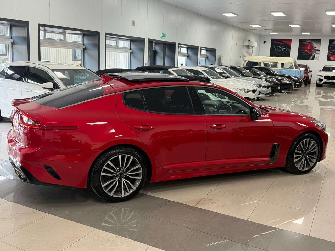 A 2018 KIA STINGER 2.0 T-GDi GT-Line S Gran Turismo 5dr Petrol Auto Euro 6 (s/s) (244 bhp) PAN A 2018 KIA STINGER 2.0 T-GDi GT-Line S Gran Turismo 5dr Petrol Auto Euro 6 (s/s) (244 bhp) PAN