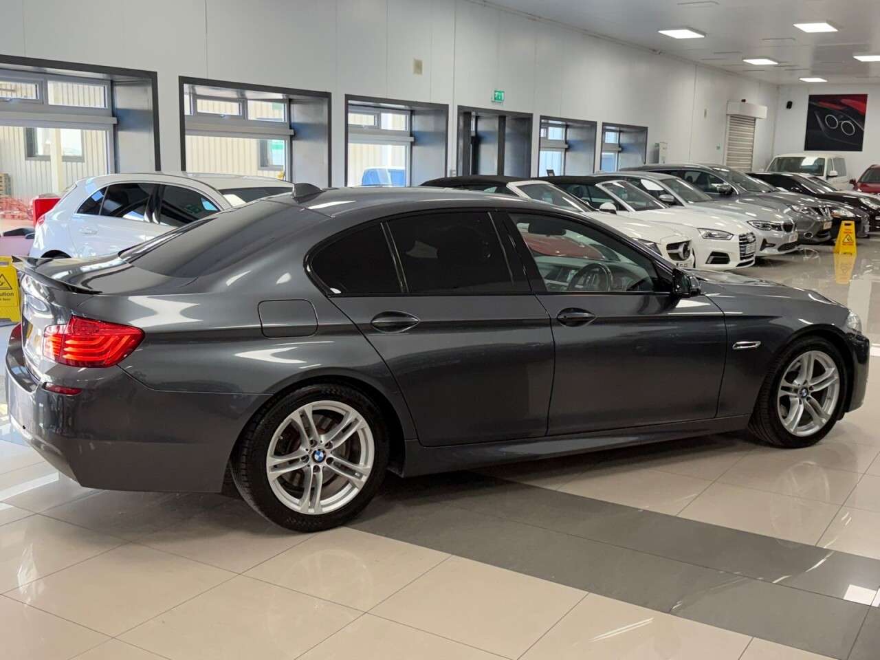 A 2015 BMW 5 SERIES 2.0 520d M Sport Saloon 4dr Diesel Auto Euro 6 (s/s) (190 ps) MEDIA PROFESS A 2015 BMW 5 SERIES 2.0 520d M Sport Saloon 4dr Diesel Auto Euro 6 (s/s) (190 ps) MEDIA PROFESS