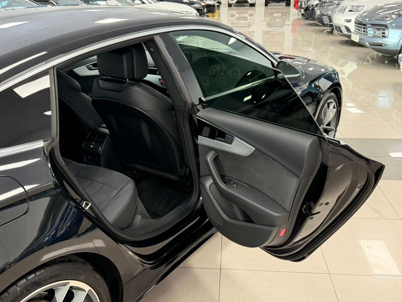 2021 AUDI A5 2021 AUDI A5
