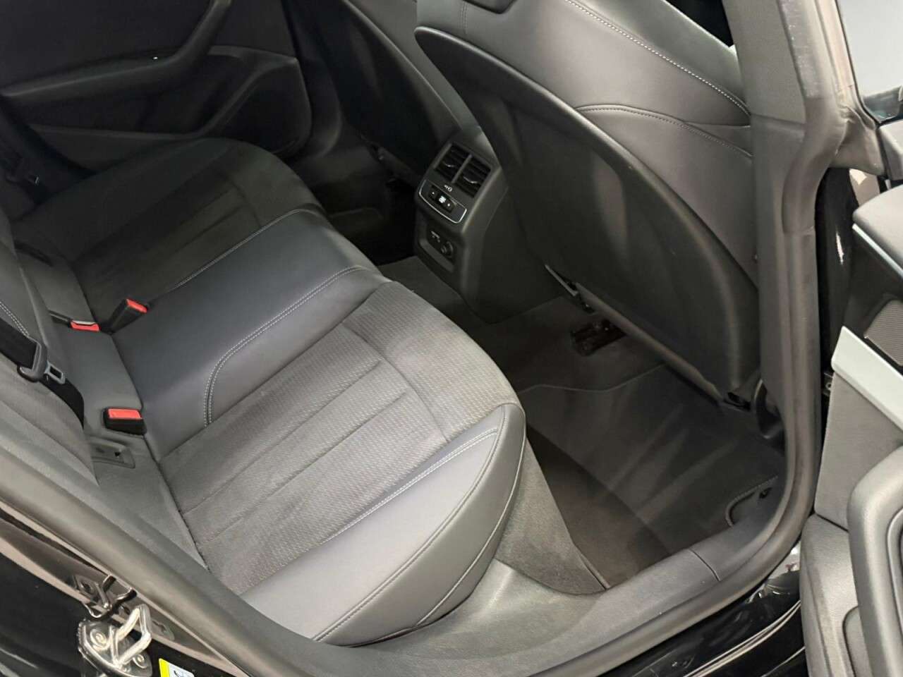 2021 AUDI A5 2021 AUDI A5
