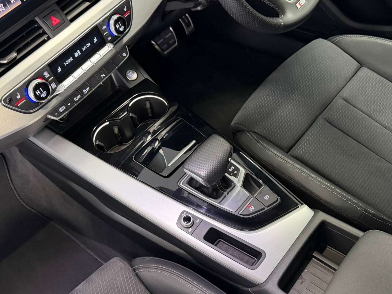 2021 AUDI A5 2021 AUDI A5