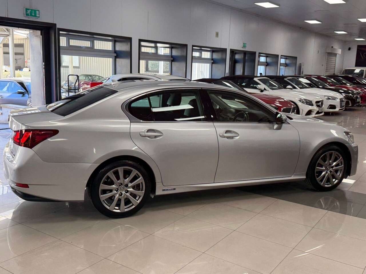 A 2012 LEXUS GS 3.5 450h V6 Luxury Saloon 4dr Petrol Hybrid CVT Euro 5 (s/s) (345 ps) INCRE A 2012 LEXUS GS 3.5 450h V6 Luxury Saloon 4dr Petrol Hybrid CVT Euro 5 (s/s) (345 ps) INCRE