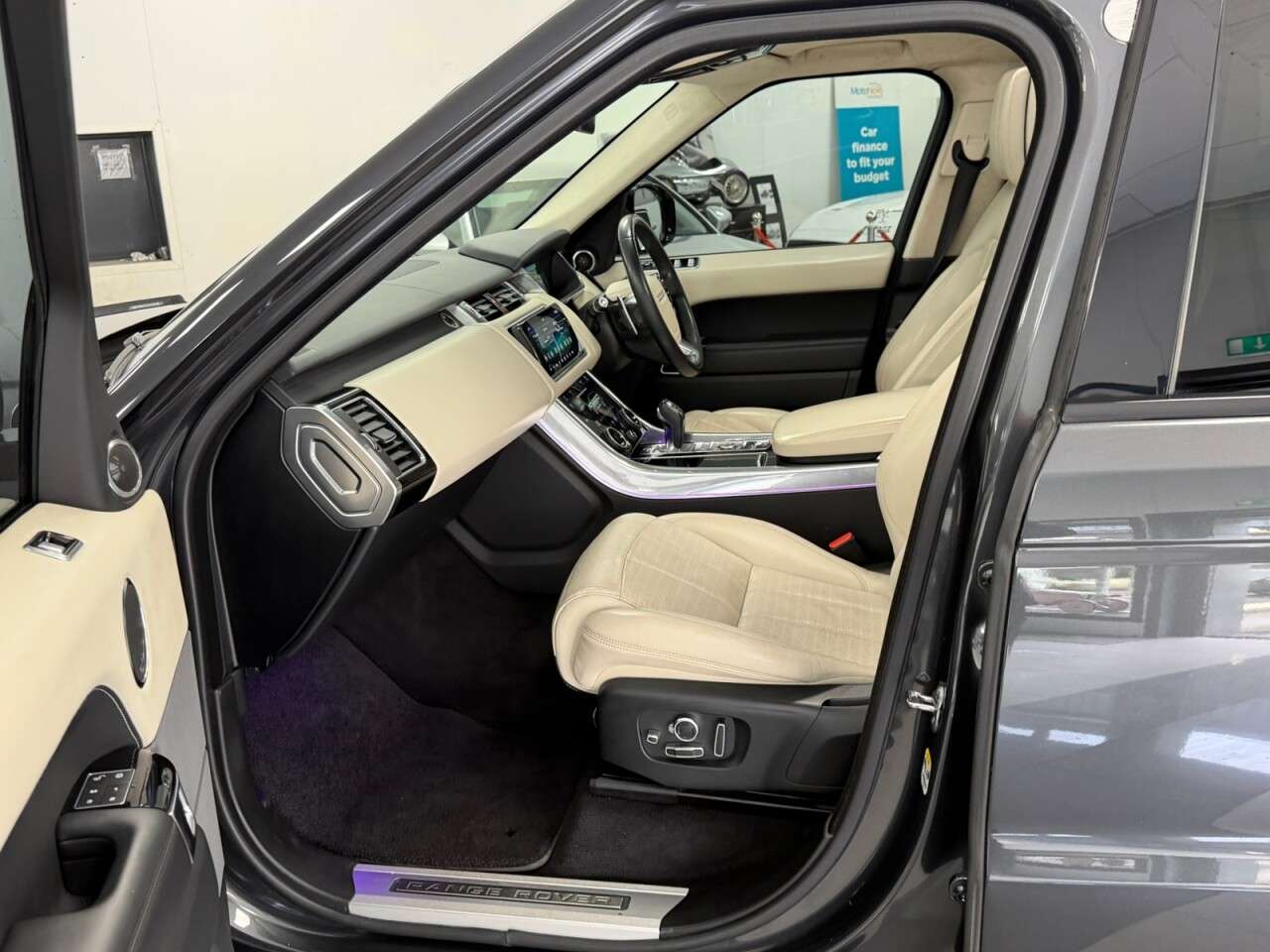 2019 LAND ROVER RANGE ROVER SPORT 2019 LAND ROVER RANGE ROVER SPORT