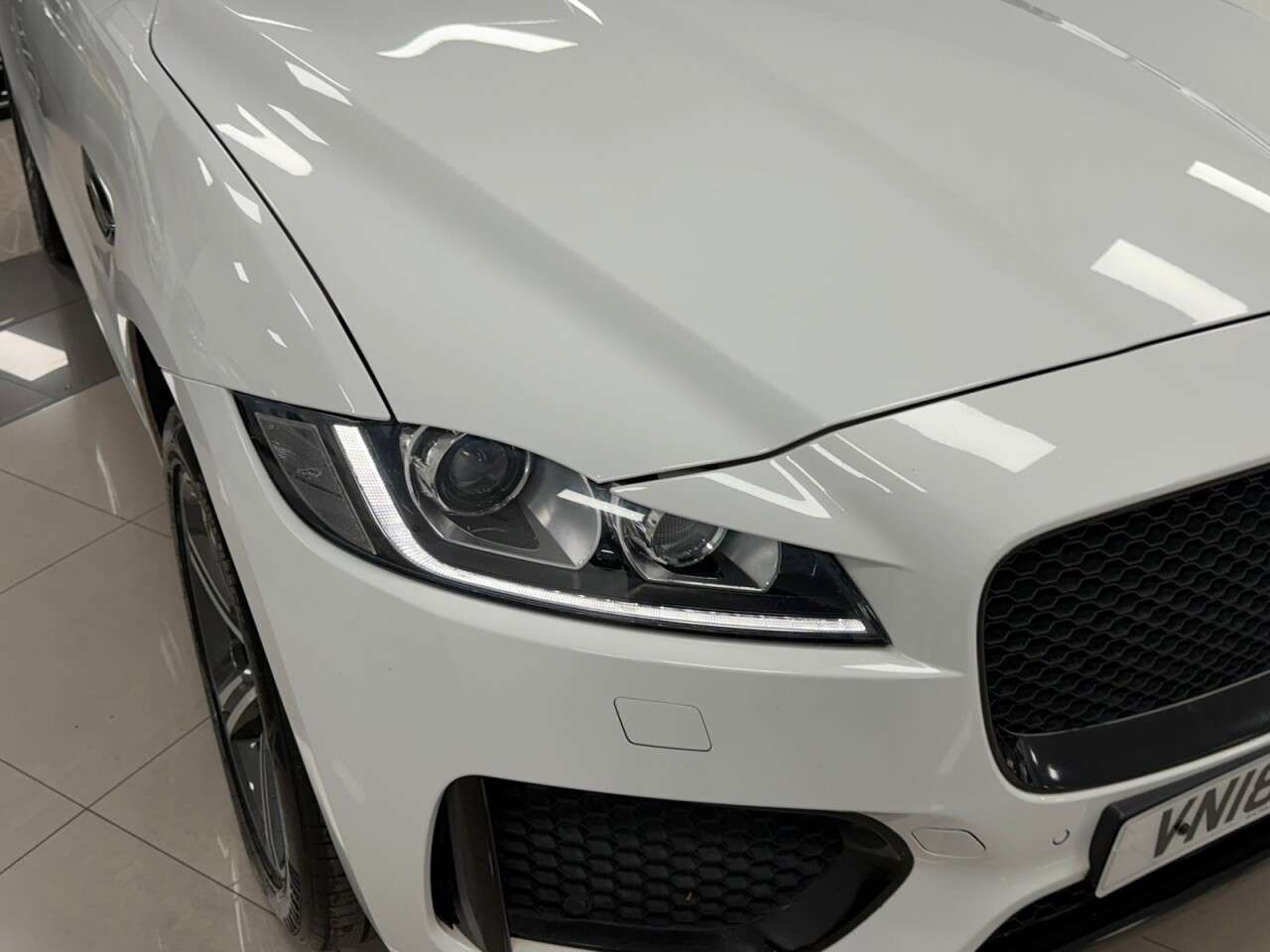2018 JAGUAR F-PACE 2018 JAGUAR F-PACE