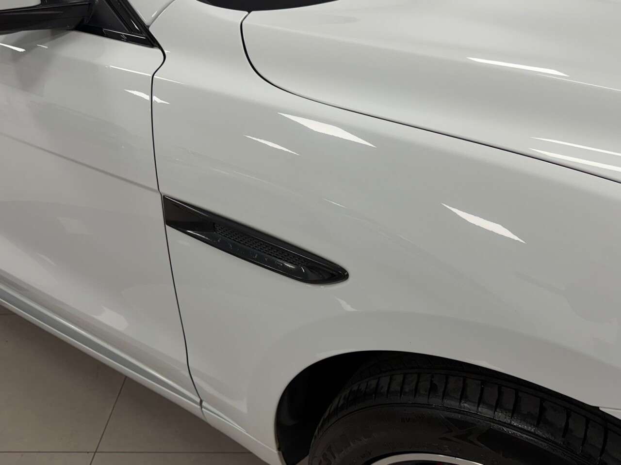 2018 JAGUAR F-PACE 2018 JAGUAR F-PACE