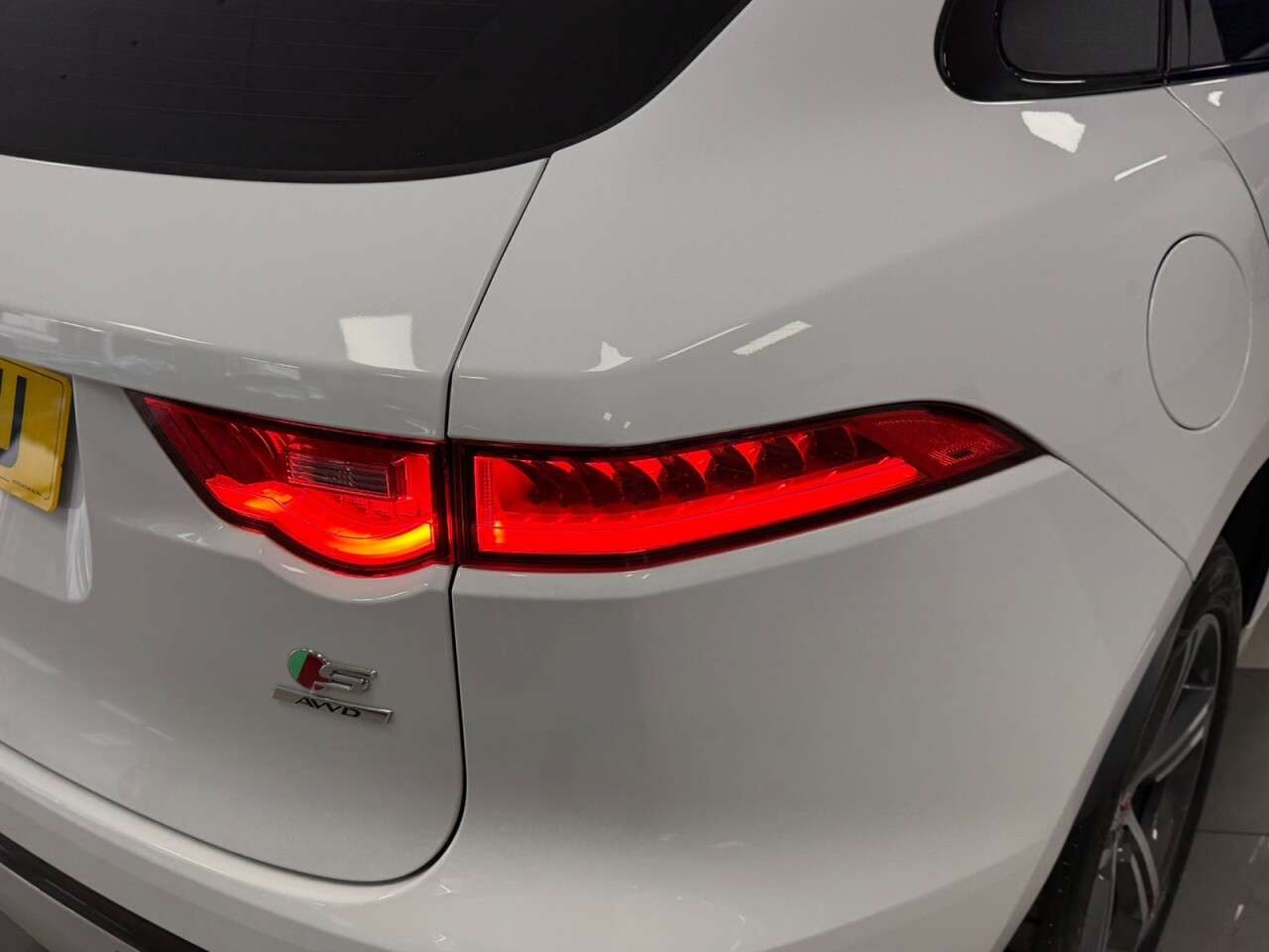 2018 JAGUAR F-PACE 2018 JAGUAR F-PACE