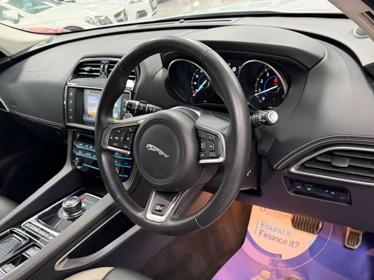 2018 JAGUAR F-PACE 2018 JAGUAR F-PACE