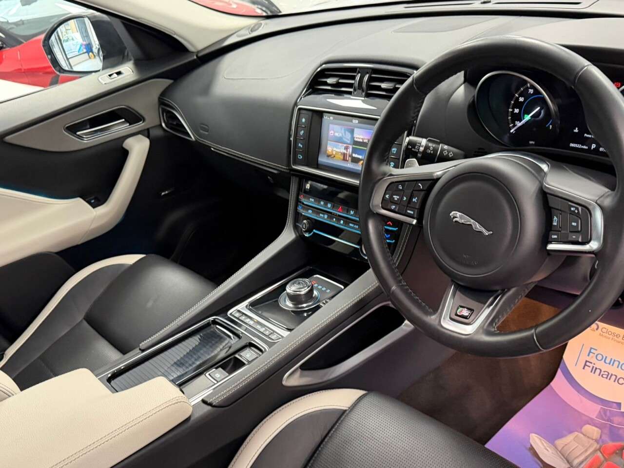 2018 JAGUAR F-PACE 2018 JAGUAR F-PACE